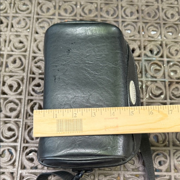 Panasonic Black Leather Camera bag - Picture 9 of 10